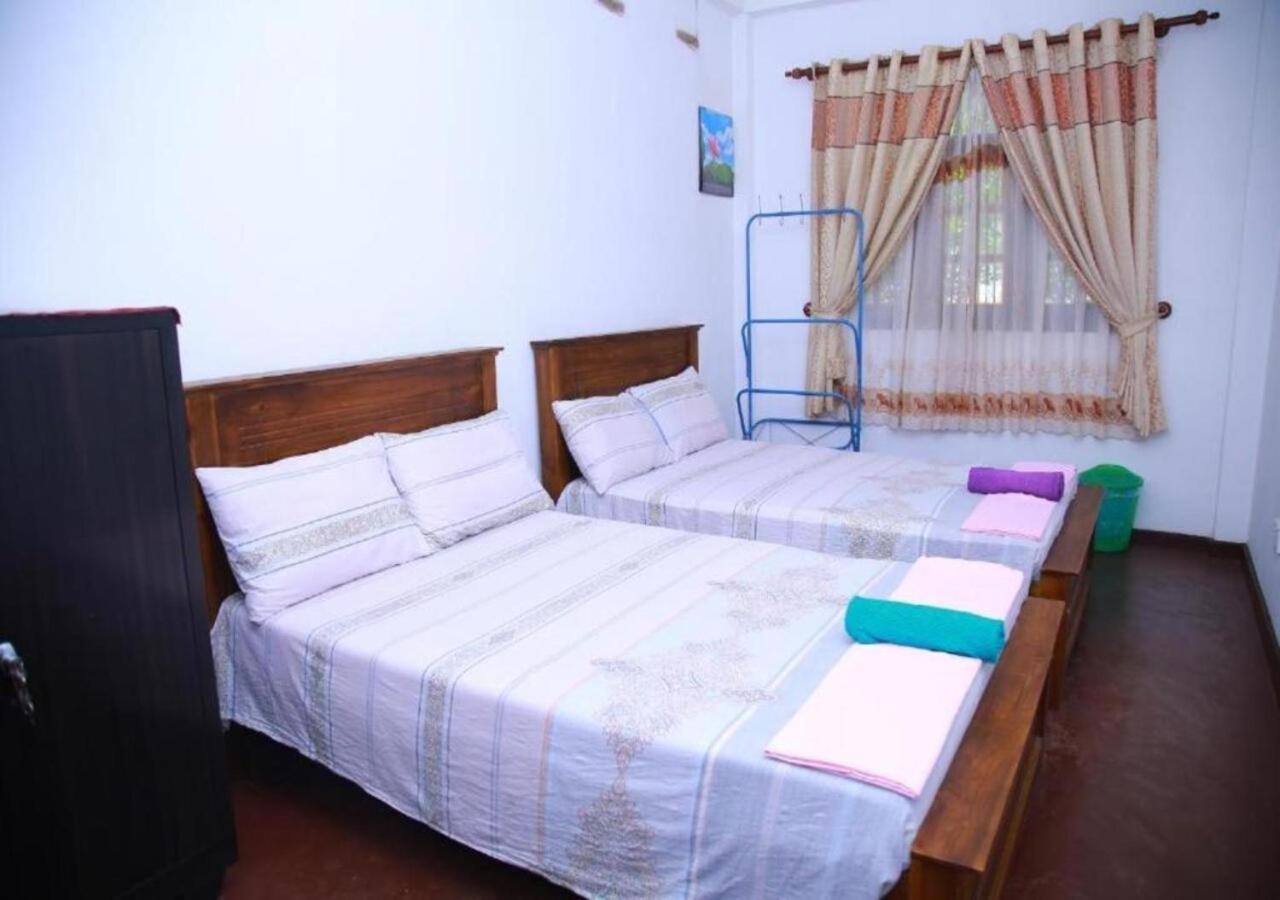 Weerakoon Guest Apartment Хикадува Екстериор снимка